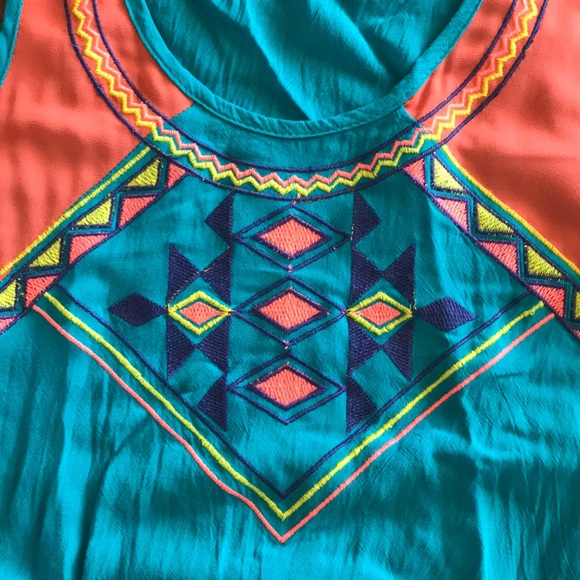 Umgee Tank - Picture 3 of 5